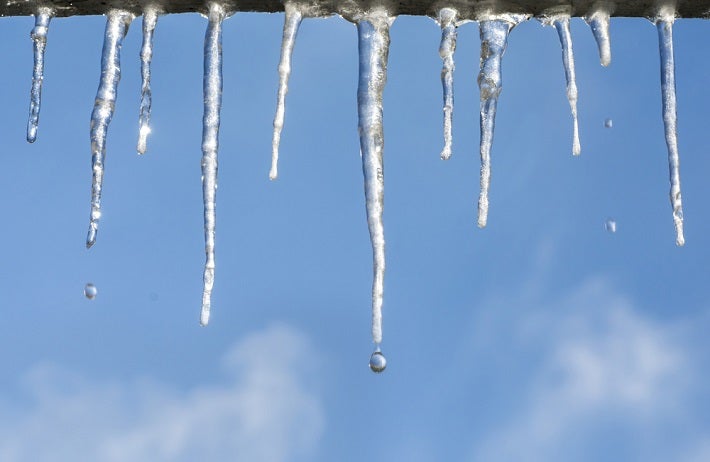 Image: Icycles melting