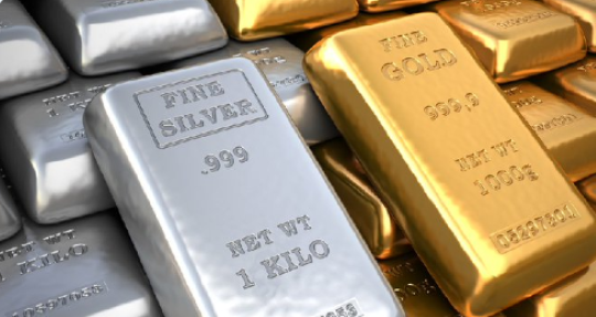 Image of Gold bar and Silver bar side by side