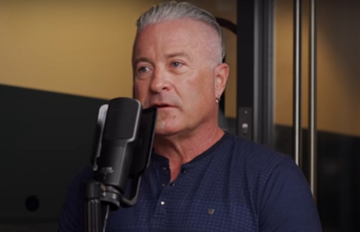 Billionaire Ayre Doubles speaking something